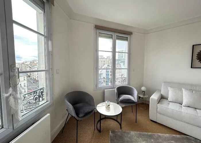 Lägenhet Elegant Eiffel Tower View Flat