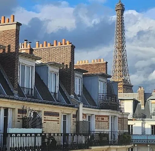 Elegant Eiffel Tower View Flat Lägenhet *