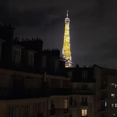 Elegant Eiffel Tower View Flat Lejlighed Paris