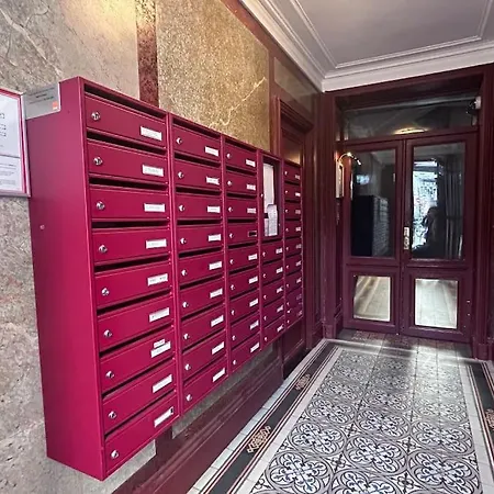 아파트 Elegant Eiffel Tower View Flat