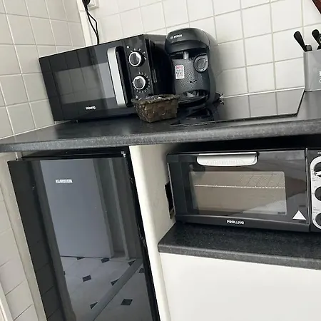 Elegant Eiffel Tower View Flat 아파트 *