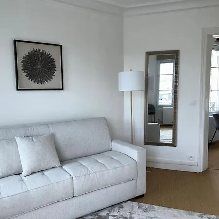 Elegant Eiffel Tower View Flat