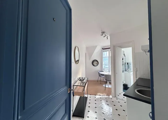 Elegant Eiffel Tower View Flat Apartamento Paris