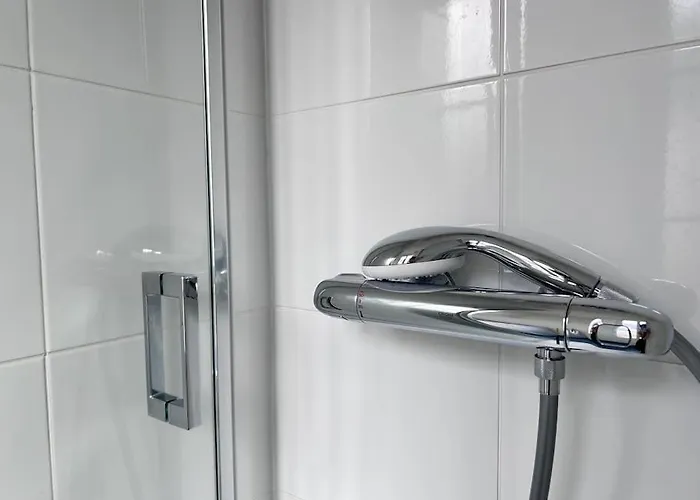 Elegant Eiffel Tower View Flat *