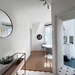 Elegant Eiffel Tower View Flat Apartmán Paříž